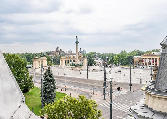 The Grand Budapest Penthouse With Stunning View To Heroes Square